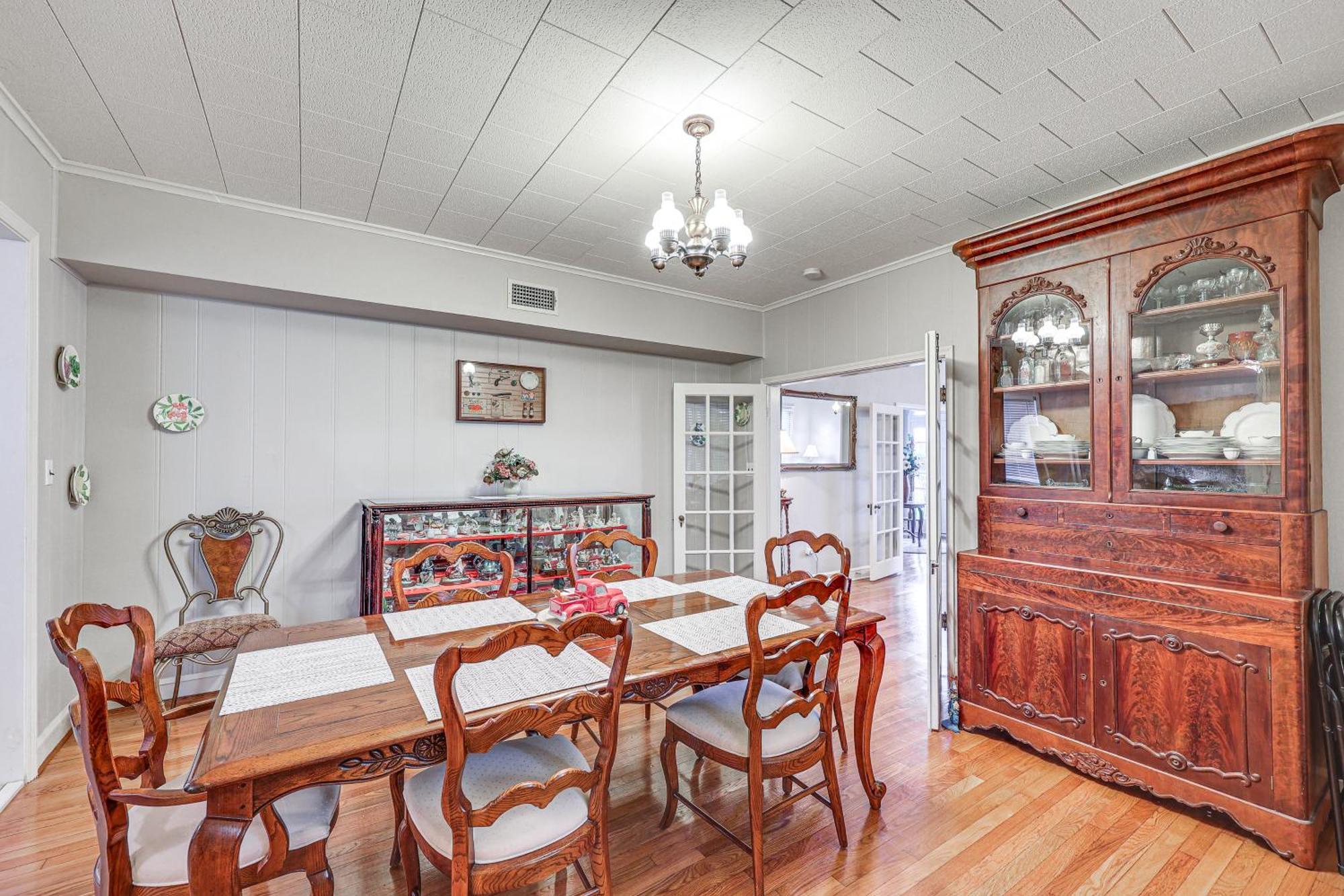Delightful Retreat With Fireplace And Large Yard! Eksteriør billede